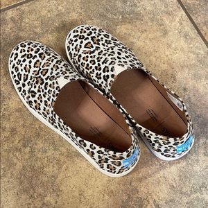 Leopard Toms